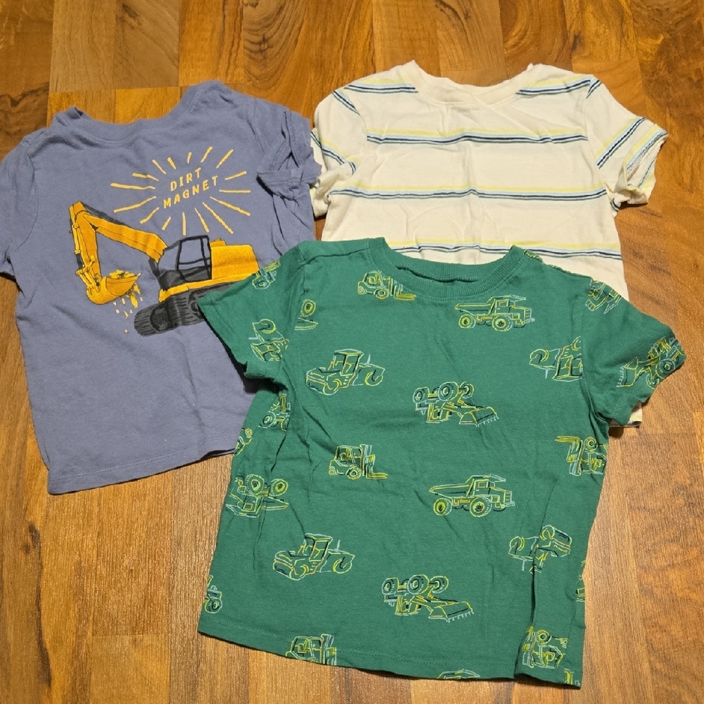 Old Navy Green Short Sleeve Tee with White Logo